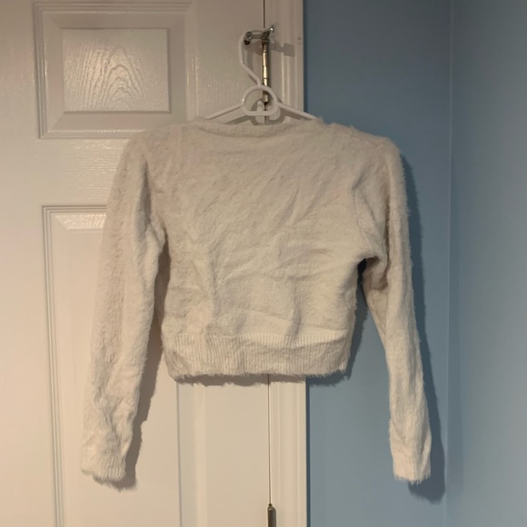 Fuzzy white button-up top - Picture 3 of 4
